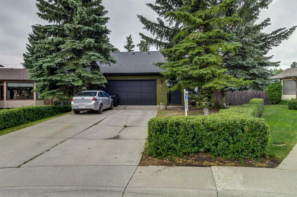 I have sold a property at 88 Berkley RISE NW in Calgary
